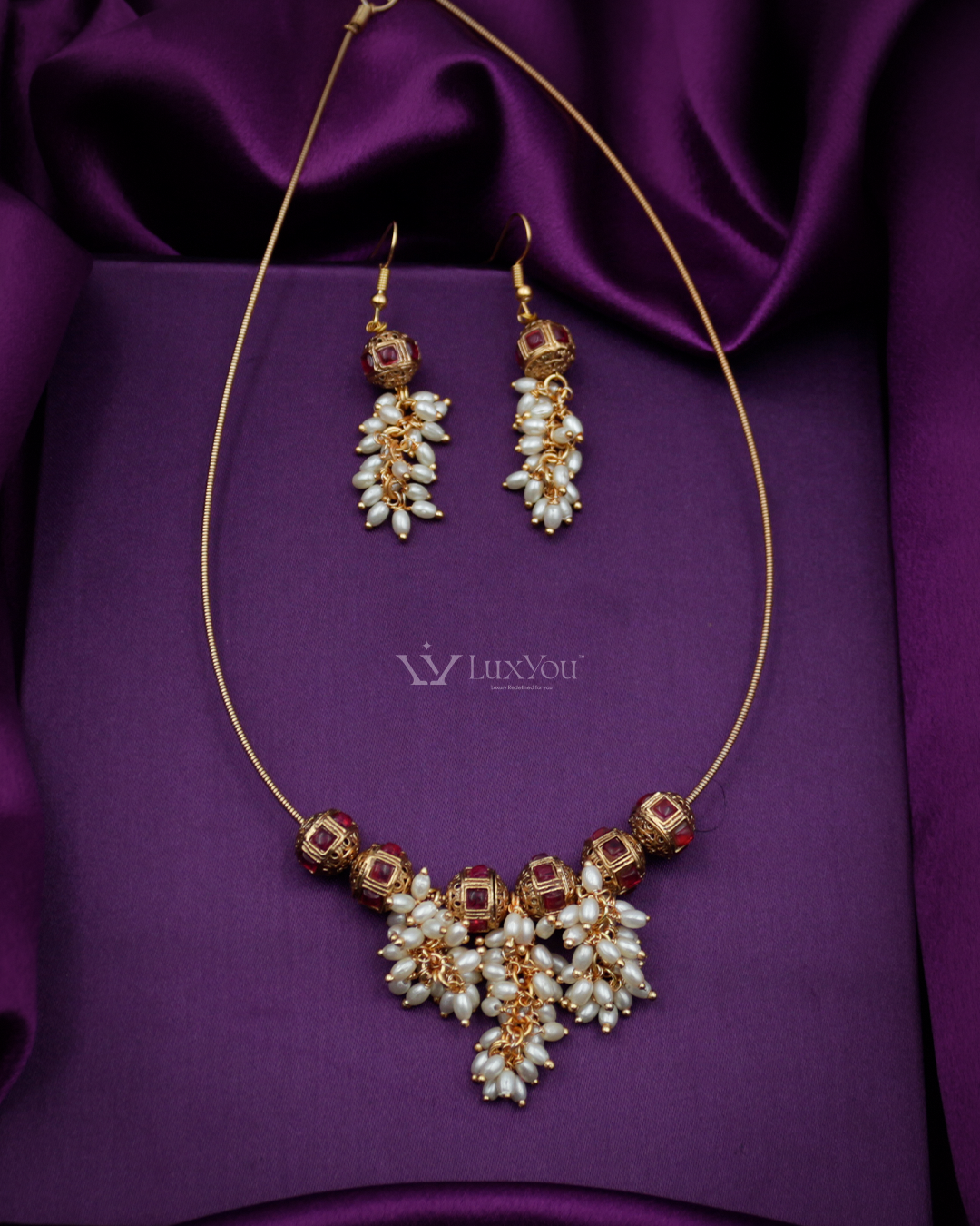 NBCA 011 Neckpiece with Earrings