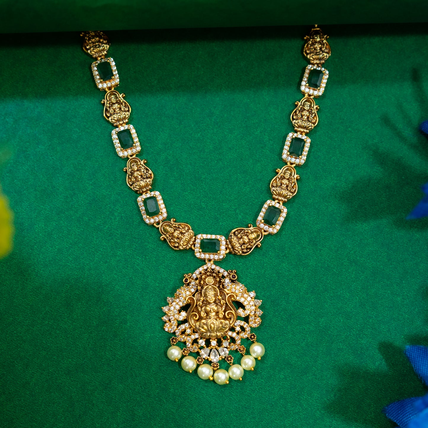 NBCA 036 Antique Fusion Neckpiece with Earrings