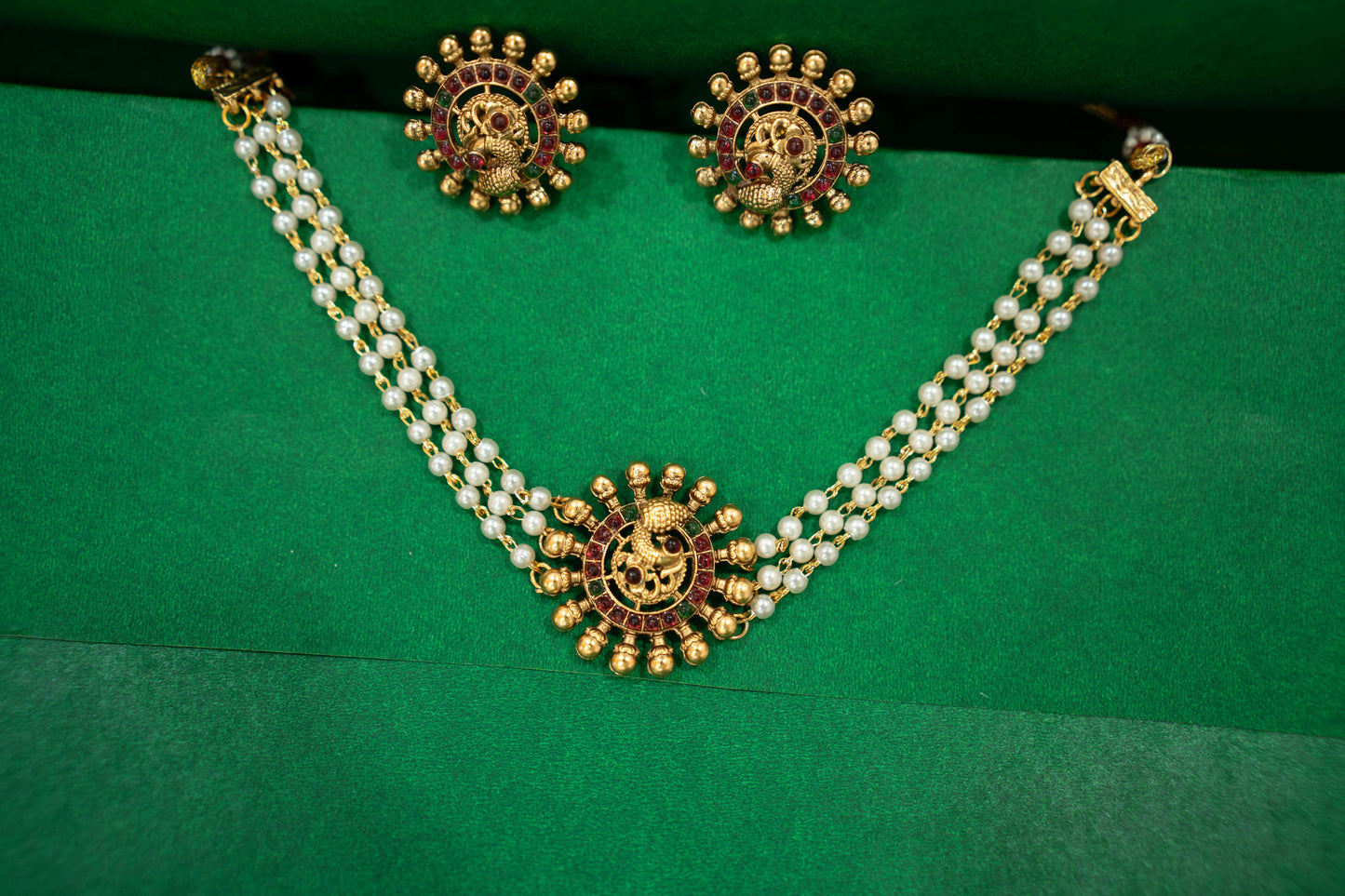 CBCA 004 Choker with Earrings