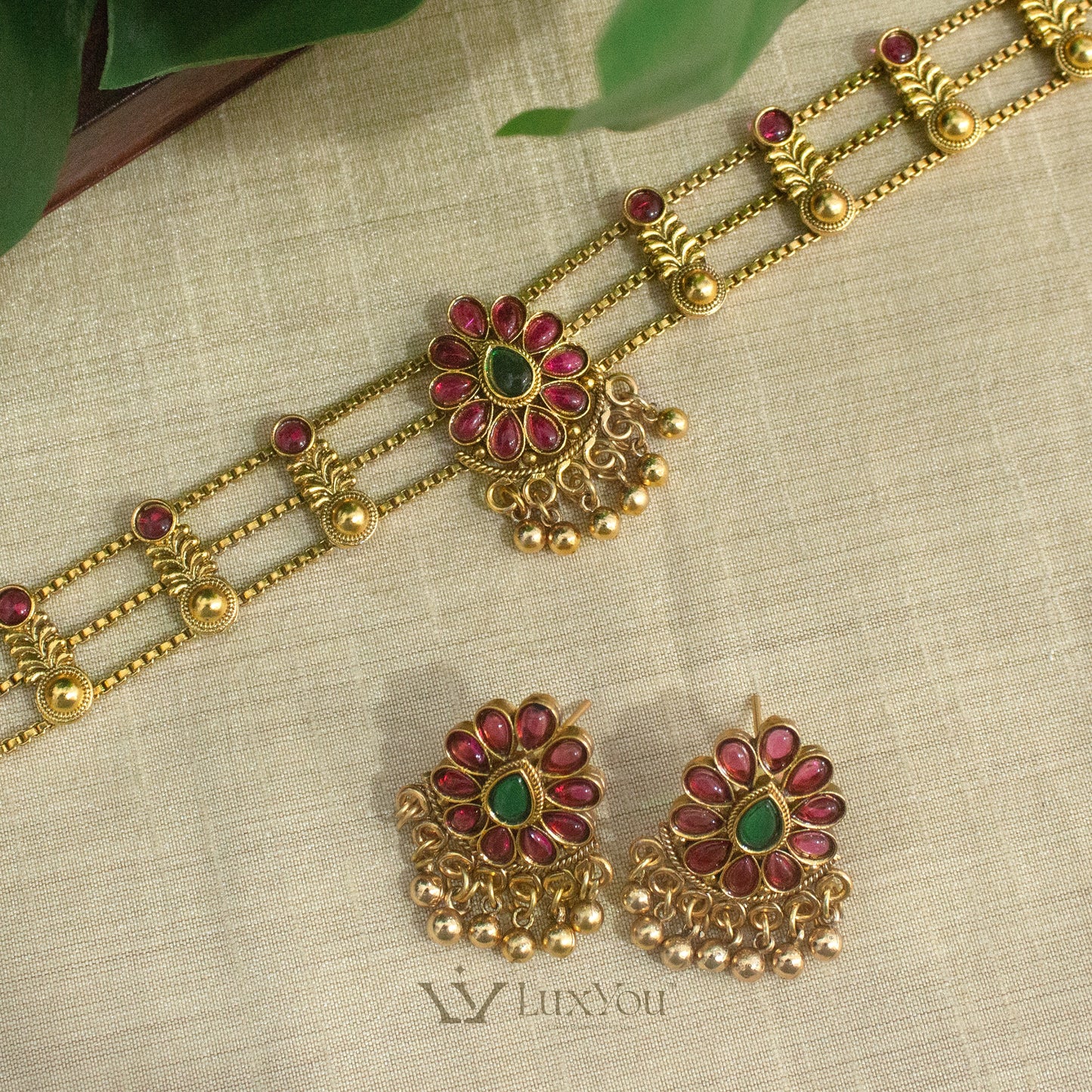 NBA 024 Chocker with Earrings