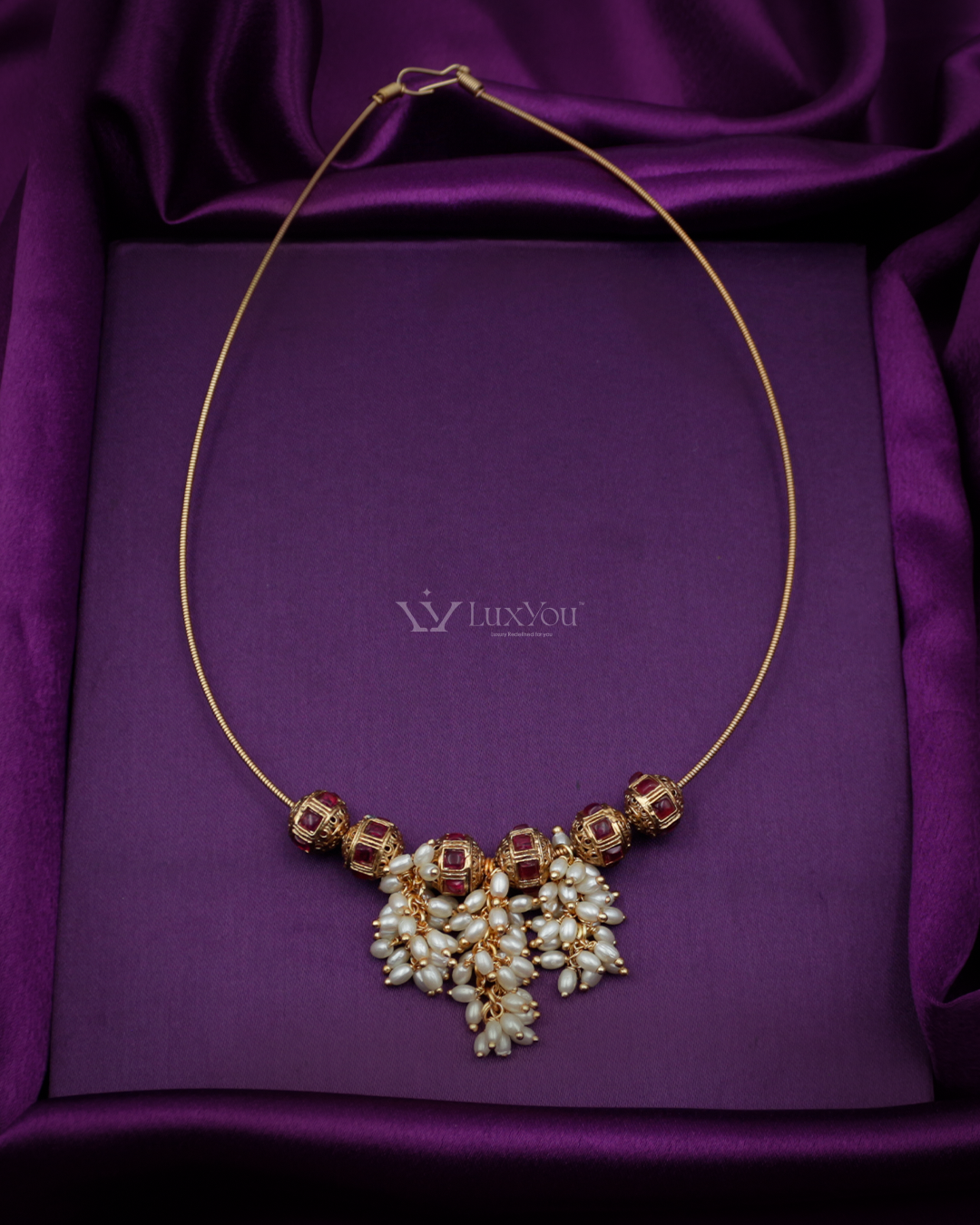 NBCA 011 Neckpiece with Earrings