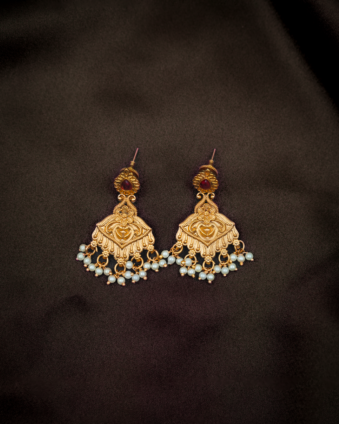 NBCA 107 Necklace with Earrings