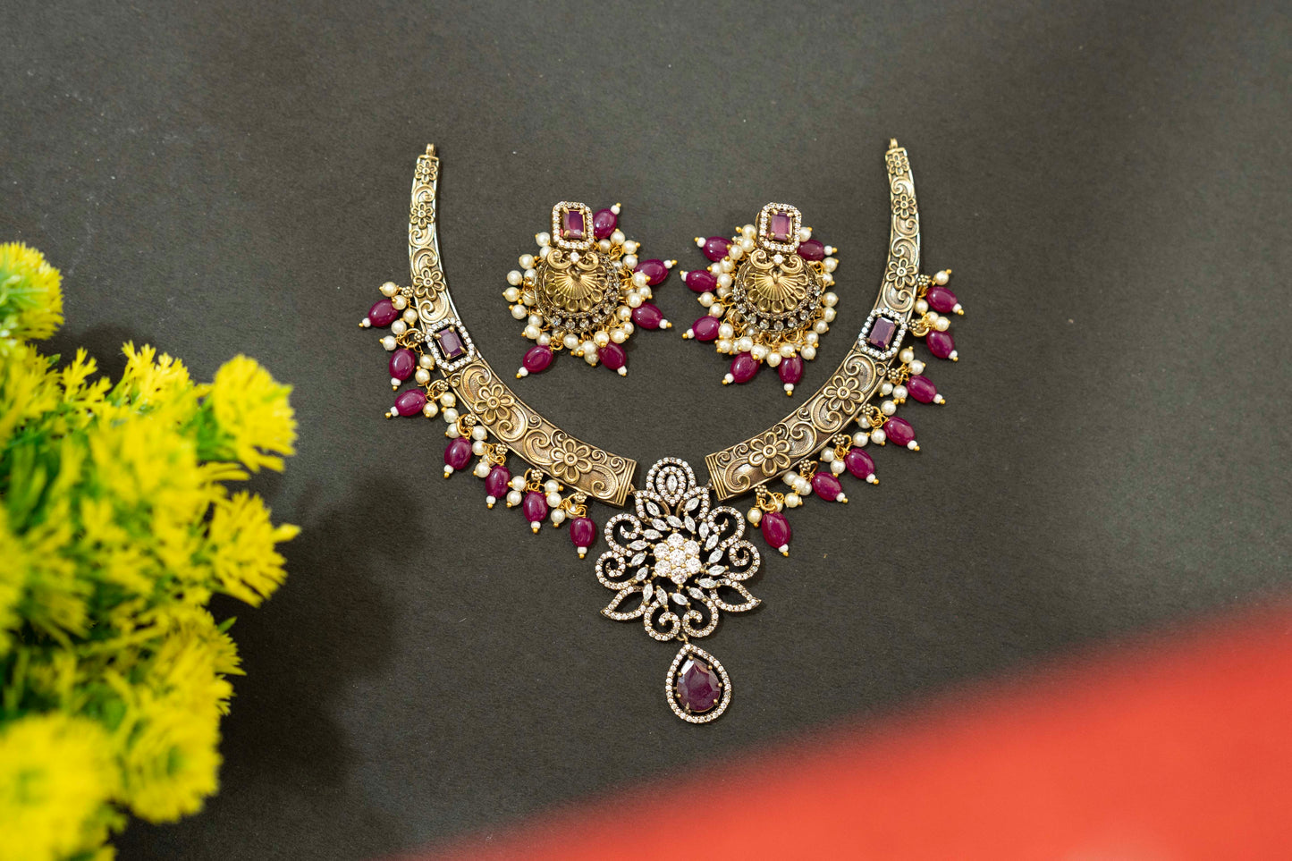 NBCA 044 Neckpiece with Earrings