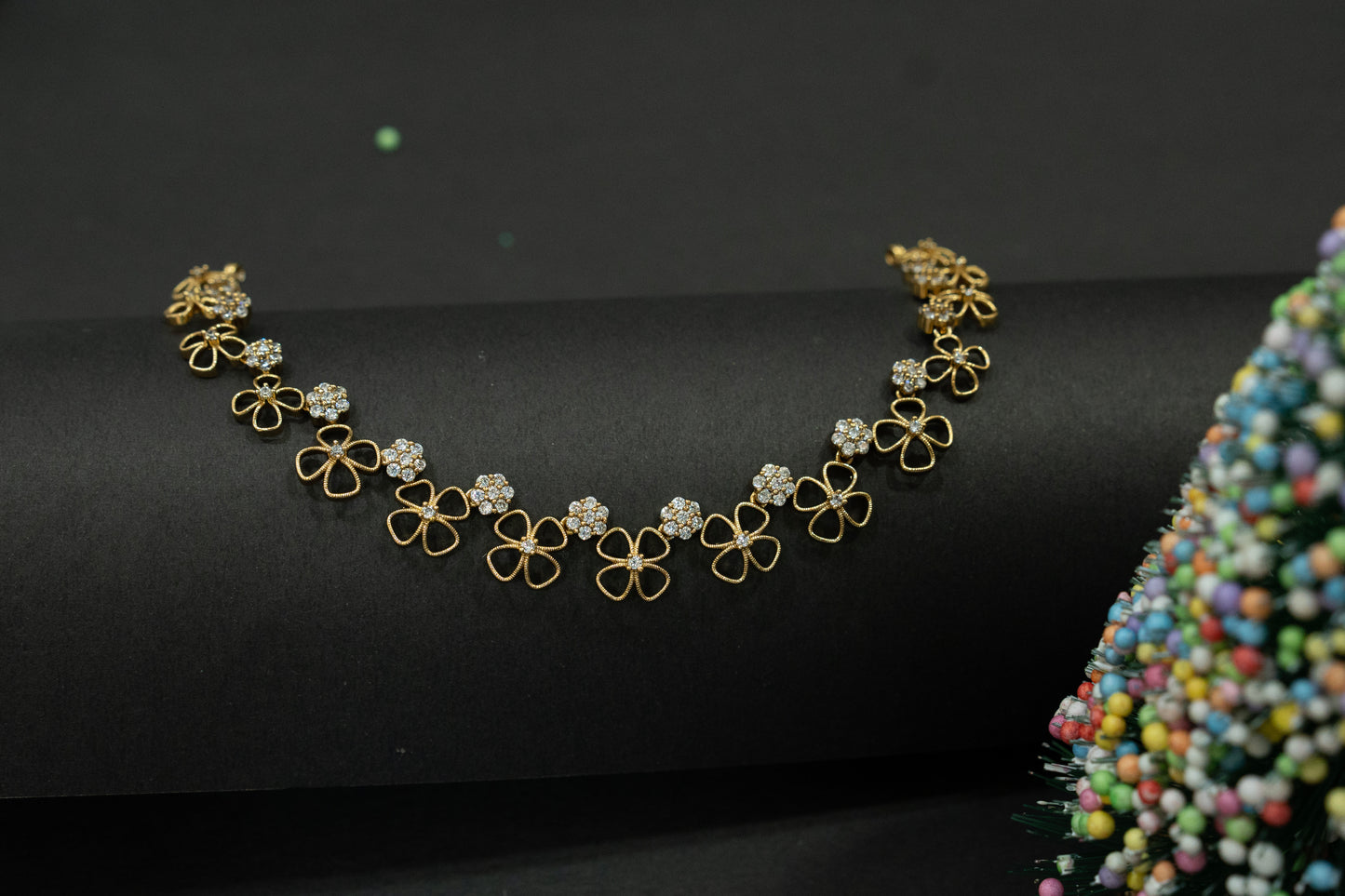 NADA 020 Necklace with Earrings