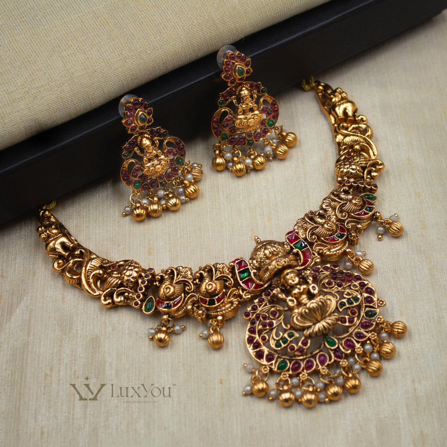 NBCA 132 Necklace with Earrings