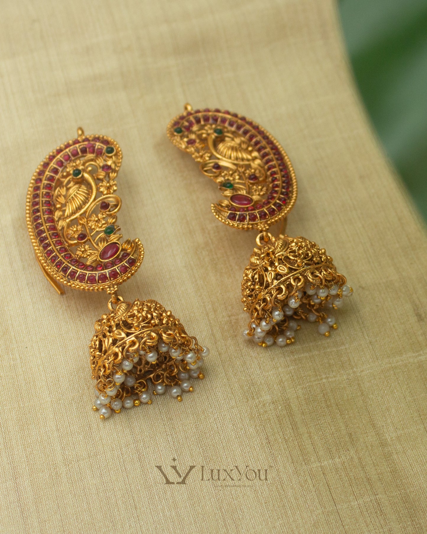 EA 008 Earrings