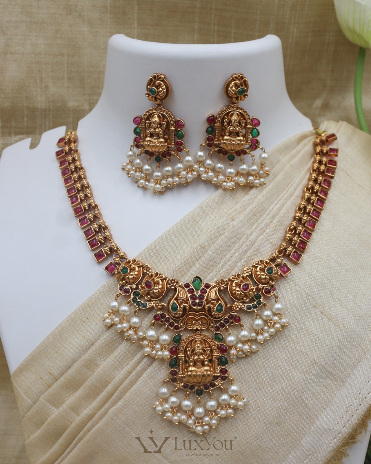 NBA 038 Necklace with Earrings