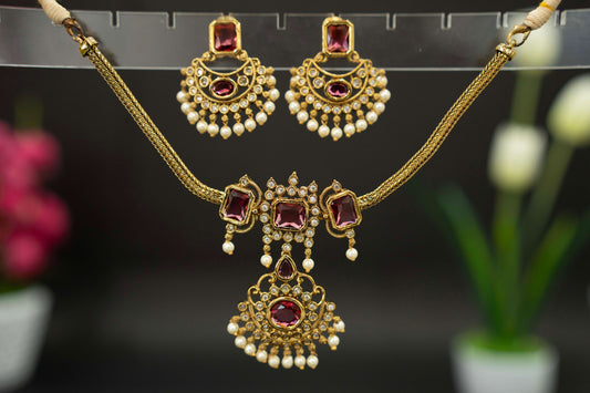 NBC 026 Neckpiece with Earrings