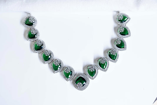 NAD 009 Necklace with Earrings